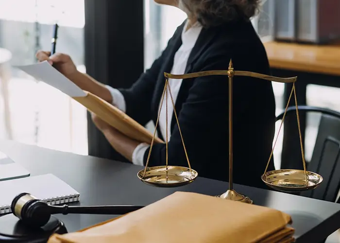 وکیل تجاری کسب و کار در اصفهان
